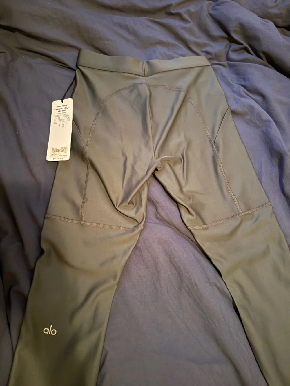 Alo Leggings
